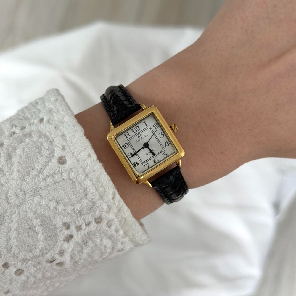 Sku 0488 vintage vibe retro mini watch‎ gold black leather strap + in a gift bag